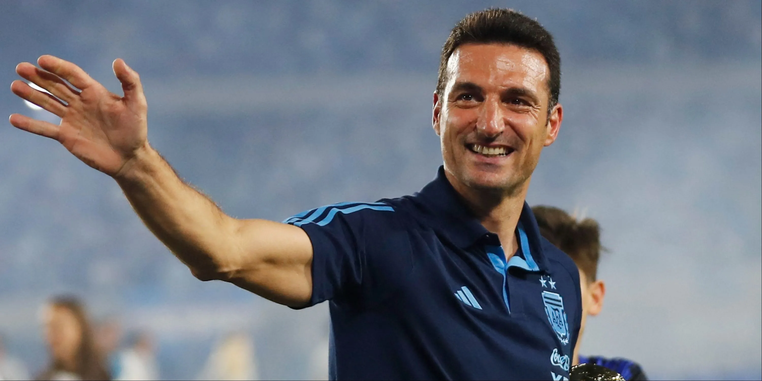 HLV Lionel Scaloni của Argentina ăn mừng chức vô địch World Cup