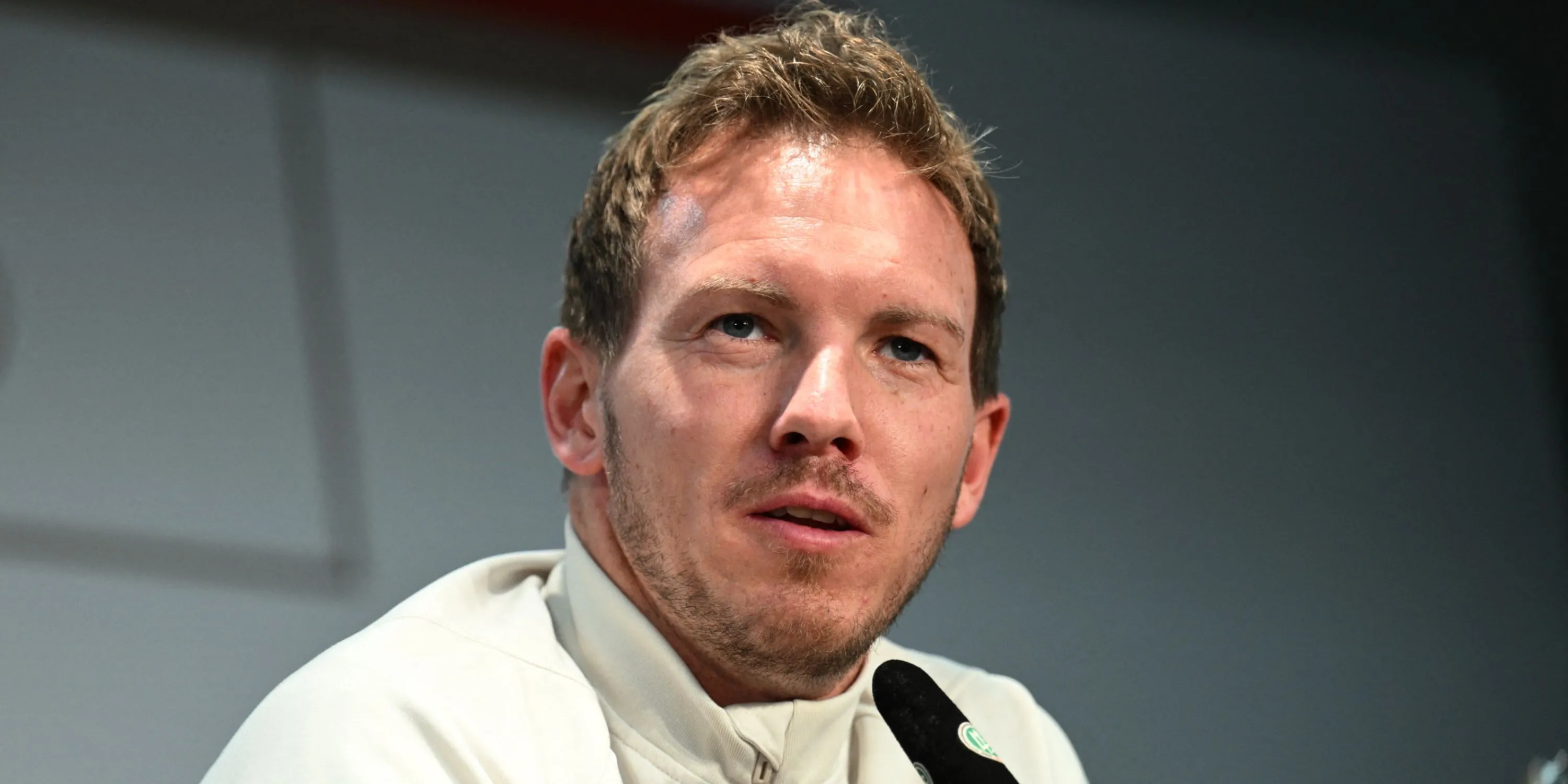 Julian Nagelsmann, huấn luyện viên trưởng đội tuyển Đức, tại buổi họp báo