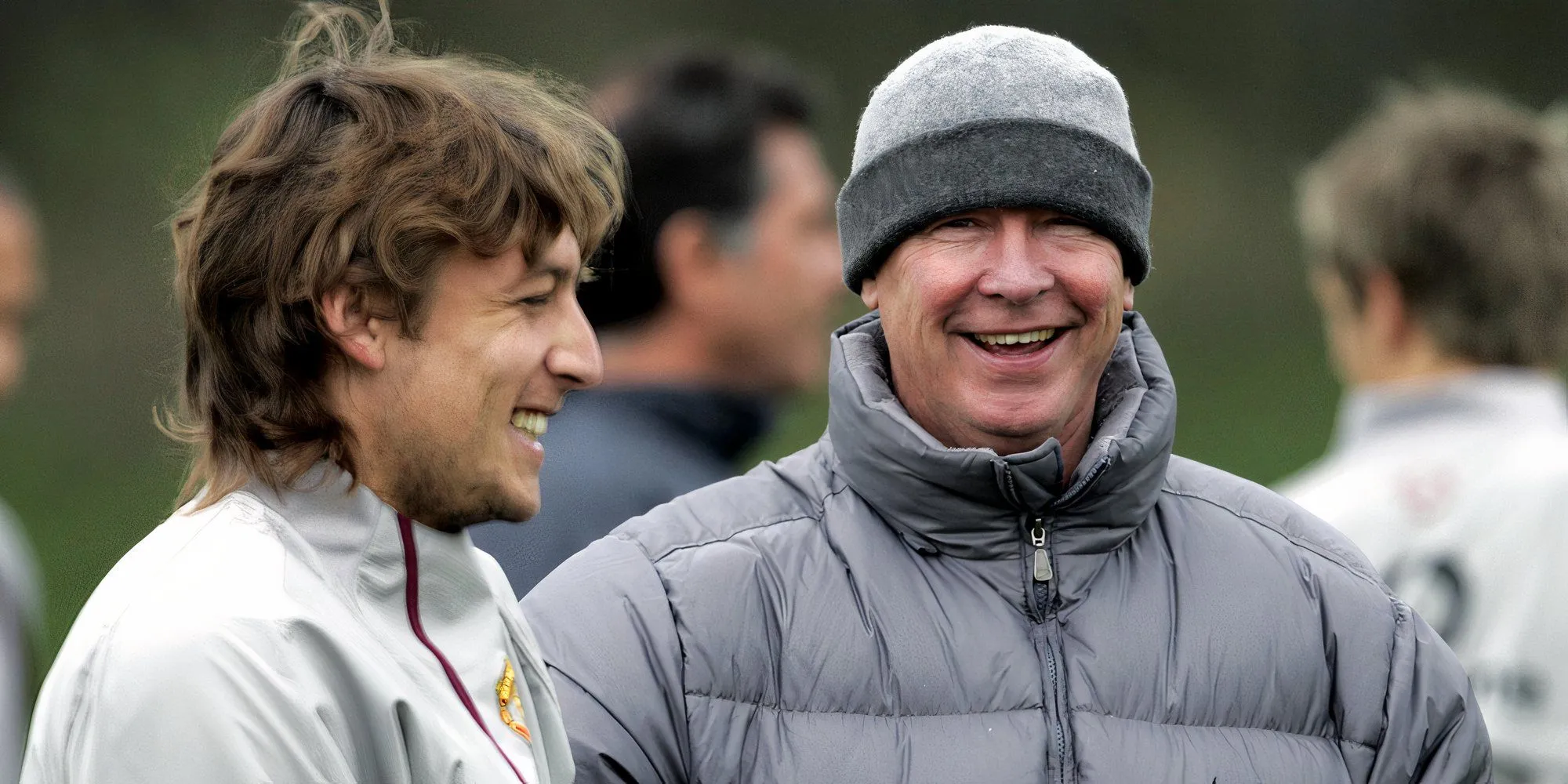 Khoảnh khắc Sir Alex Ferguson nói chuyện với Gabriel Heinze