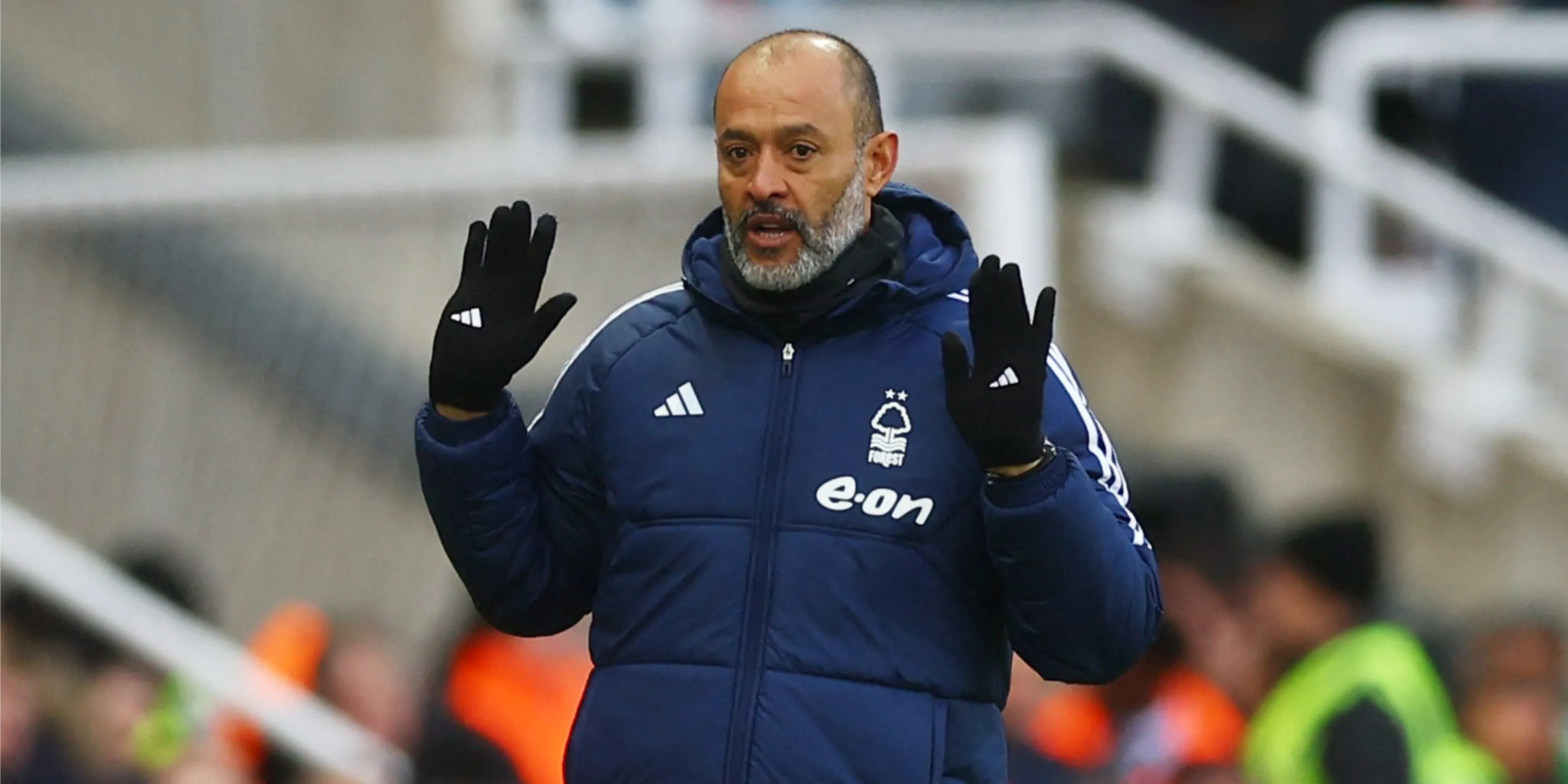 Nuno Espirito Santo trên cương vị thuyền trưởng Nottingham Forest.
