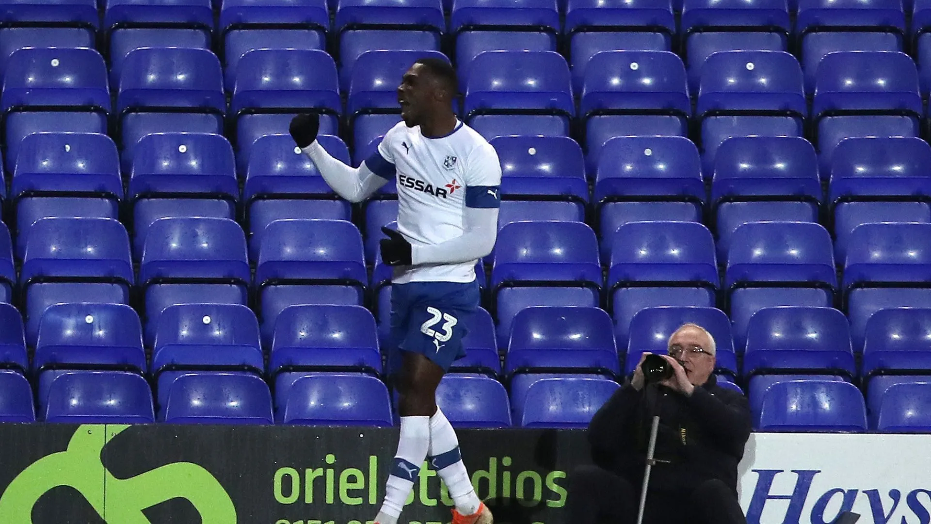 Corey Blackett-Taylor thi đấu trong màu áo Derby County, hy vọng bứt phá mùa giải mới