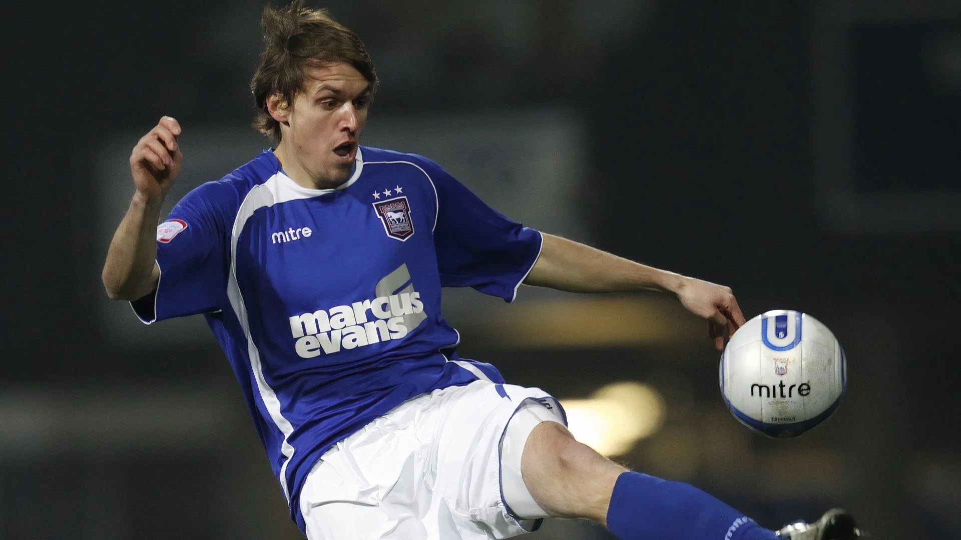 Luciano Civelli chia tay Ipswich Town sau chuỗi ngày dài vật lộn với chấn thương và không tìm được chỗ đứng.