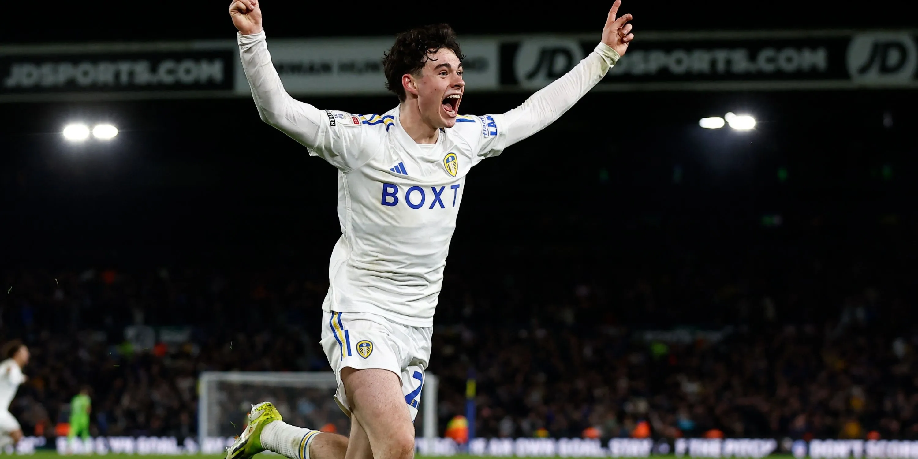 Archie Gray thi đấu dưới thời HLV Daniel Farke tại Leeds United.