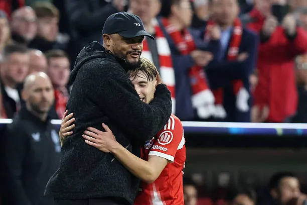 Bayern nắm trong tay một tài năng lớn có thể đá số 10 hoặc dạt sang phải với kỹ năng đi bóng nhỏ và dứt điểm sắc bén