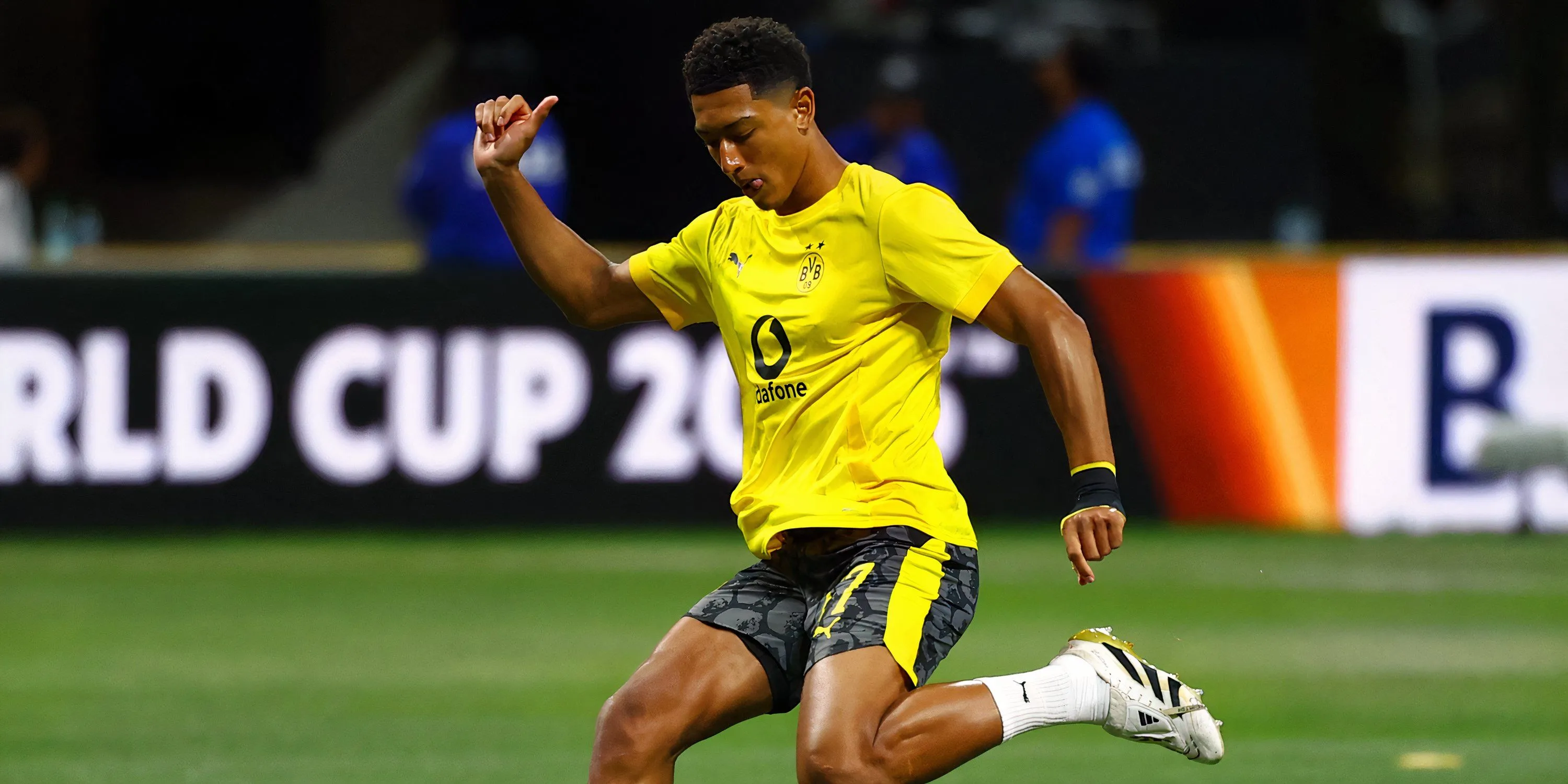 Jobe Bellingham trong màu áo Dortmund, mục tiêu chuyển nhượng Man United