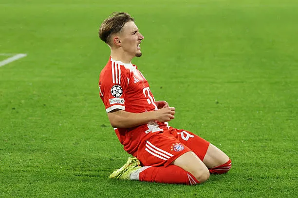 Lennart Karl tiến mạnh mẽ trên sân Champions League, ghi bàn solo ngoạn mục cho Bayern
