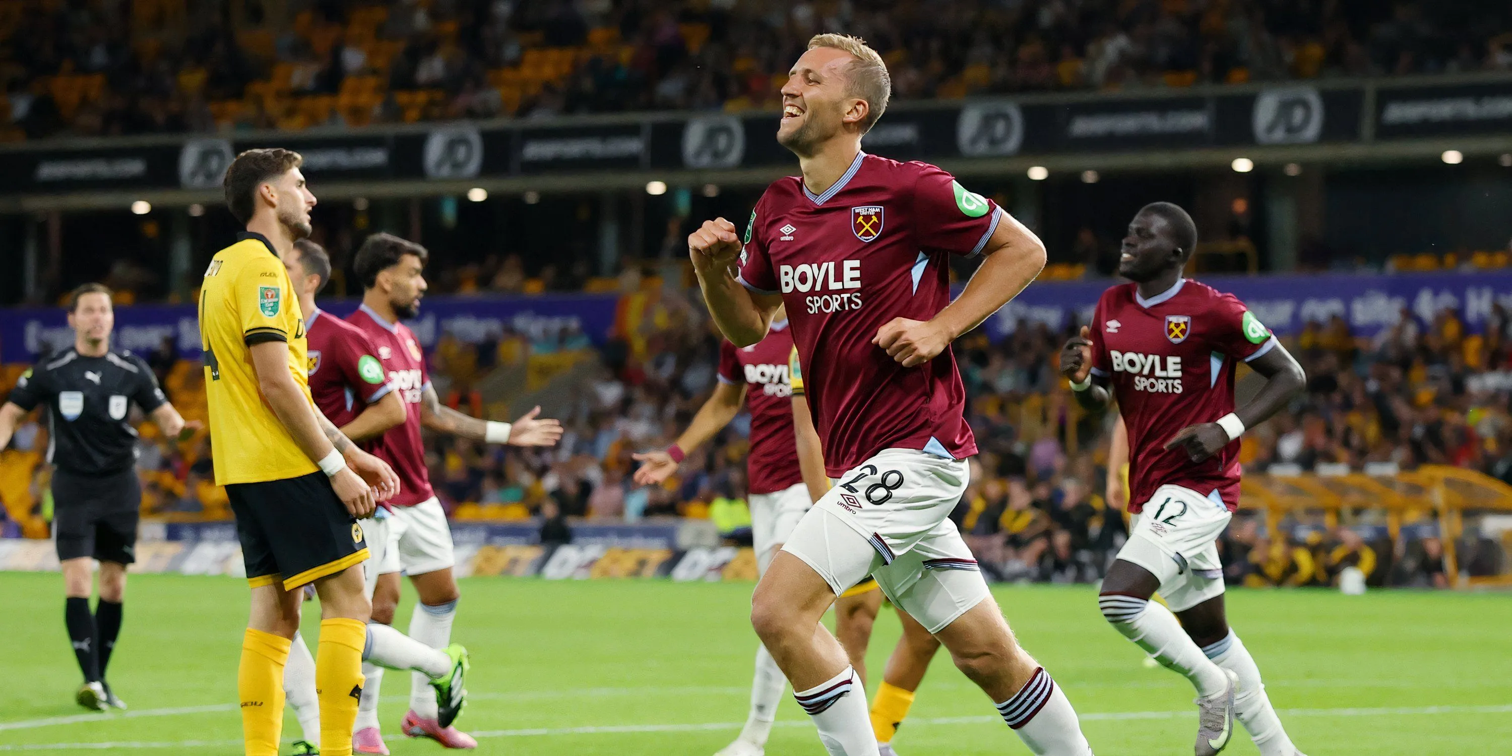 Souček ăn mừng nhưng mùa này gặp vấn đề về tốc độ